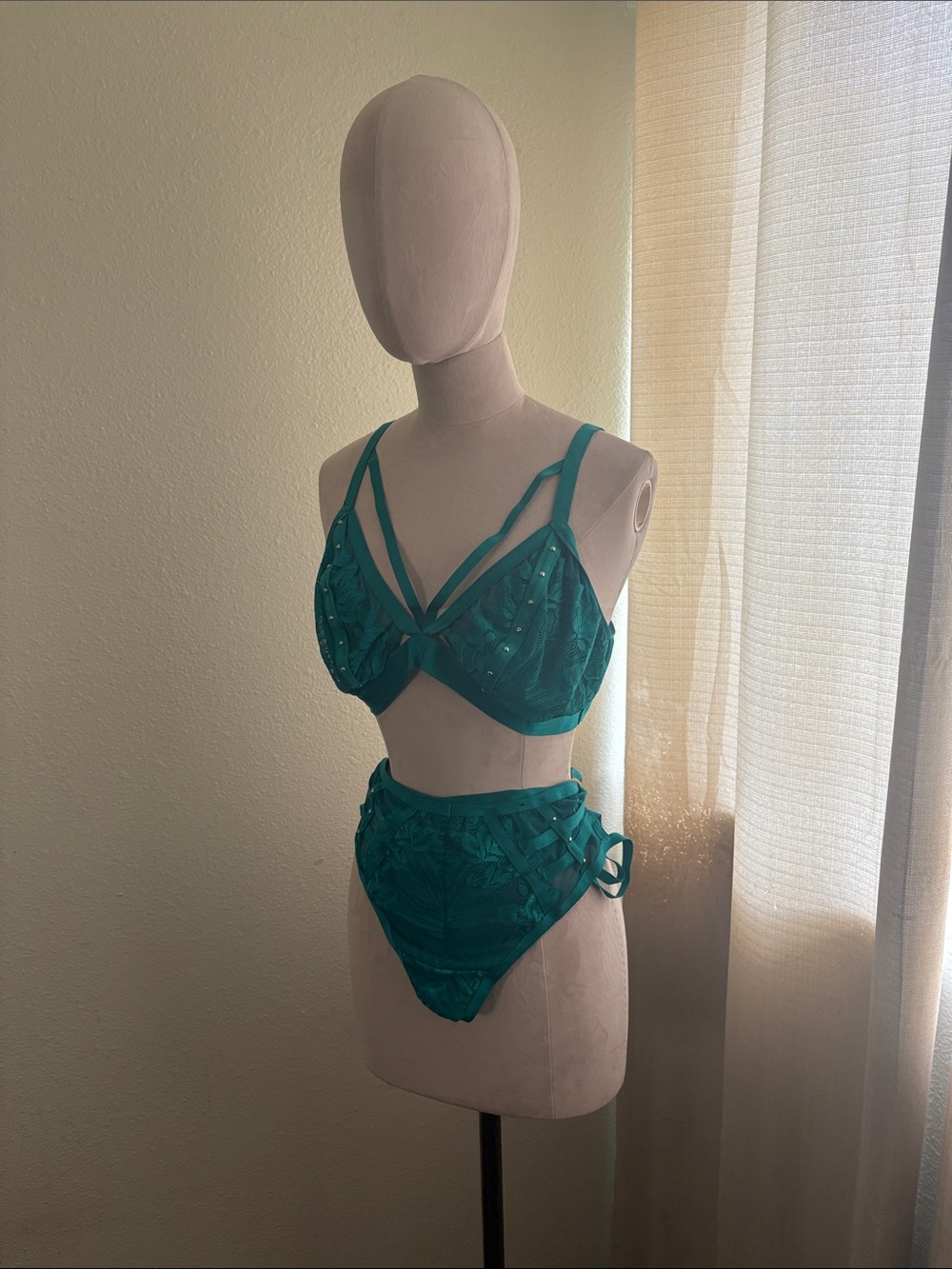 Emerald Lace Strappy Bra & High-Waist Brief Set